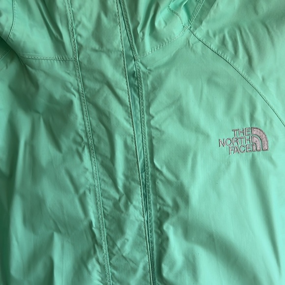 The North face women’s rain jacket hyvent 2.5 - Picture 2 of 8